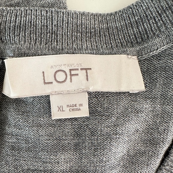 LOFT women’s gray crewneck sweater size XL VGUC - Picture 9 of 10
